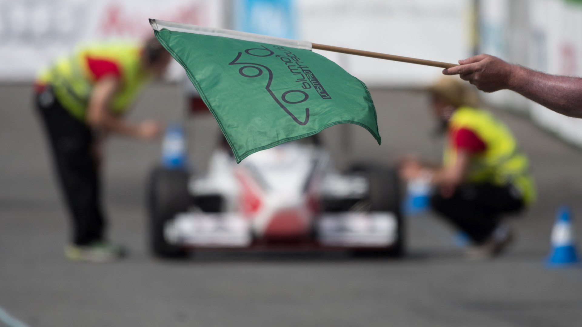 formula_student_germany-race-green_flag-0584