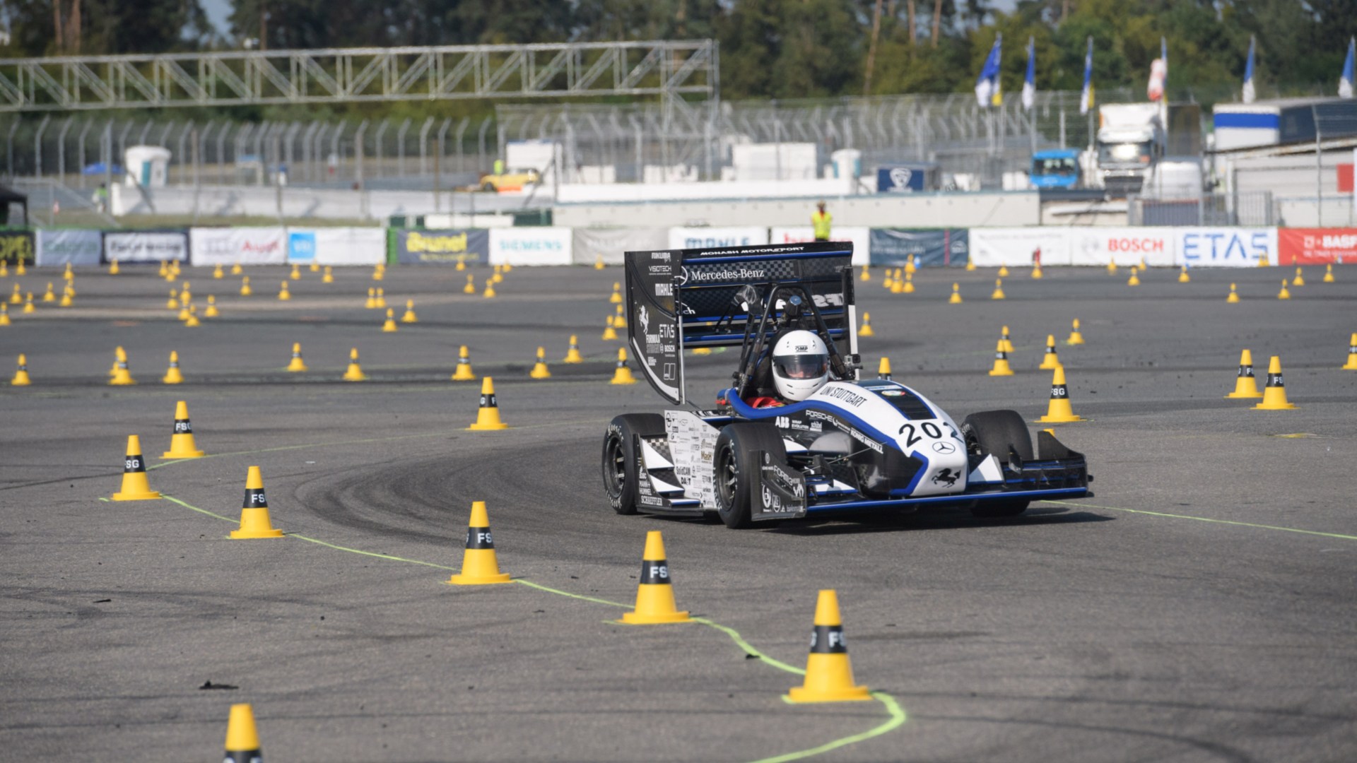 formula_student_germany-race_track-cart-0571
